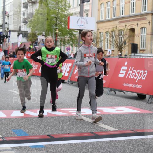 25.04.2026 - Das Zehntel Strokosch-Dieckow http://msf.ph/oto/9631325 25.04.2026 09:04:35 Ziel 1419, 1663, 1864, 1876, 2403, 2706, 3013, 3035, 3050, 3262, 3749, 3763, 3792 meine-sportfotos.de