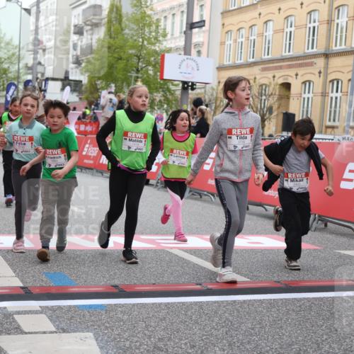 25.04.2026 - Das Zehntel Strokosch-Dieckow http://msf.ph/oto/9631329 25.04.2026 09:04:36 Ziel 1419, 1663, 1864, 1876, 2403, 2706, 3013, 3035, 3262, 3325, 3749, 3763, 3792 meine-sportfotos.de
