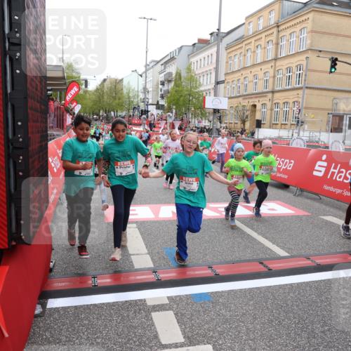 25.04.2026 - Das Zehntel Strokosch-Dieckow http://msf.ph/oto/9631331 25.04.2026 11:04:12 Ziel 5111, 5184, 5186, 5594, 5685, 5899, 5902, 5922, 5991, 6315, 6316, 6448, 6457, 6476, 6479, 6591, 6607, 7018, 7031, 7444 meine-sportfotos.de