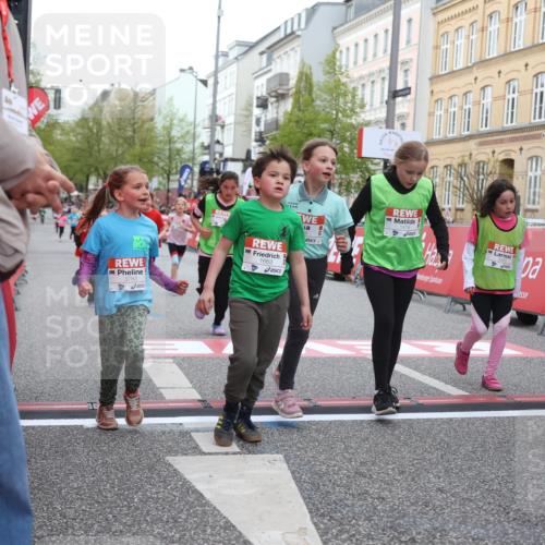 25.04.2026 - Das Zehntel Strokosch-Dieckow http://msf.ph/oto/9631335 25.04.2026 09:04:37 Ziel 1419, 1663, 1864, 1876, 2403, 2569, 2706, 3013, 3035, 3262, 3325, 3749, 3763, 3792 meine-sportfotos.de