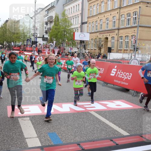 25.04.2026 - Das Zehntel Strokosch-Dieckow http://msf.ph/oto/9631343 25.04.2026 11:04:11 Ziel 5184, 5186, 5594, 5685, 5899, 5902, 5922, 5991, 6315, 6316, 6448, 6476, 6591, 6607, 6927, 6949, 7018, 7031, 7444 meine-sportfotos.de