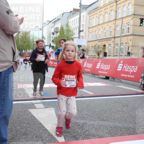 25.04.2026 - Das Zehntel Strokosch-Dieckow http://msf.ph/oto/9631365 25.04.2026 09:04:43 Ziel 1933, 2212, 2569, 2576, 2923, 3262, 3325, 3728, 3749, 3818, 3821 meine-sportfotos.de