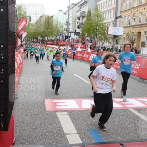 25.04.2026 - Das Zehntel Strokosch-Dieckow http://msf.ph/oto/9631366 25.04.2026 11:04:05 Ziel 5106, 5262, 5272, 5283, 5685, 5864, 5985, 6312, 6448, 6927, 6949, 7440, 7441, 7610 meine-sportfotos.de