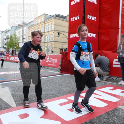 25.04.2026 - Das Zehntel Strokosch-Dieckow http://msf.ph/oto/9631374 25.04.2026 09:04:45 Ziel 1623, 1933, 2212, 2569, 2576, 2923, 3018, 3031, 3728, 3818, 3821 meine-sportfotos.de