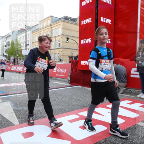 25.04.2026 - Das Zehntel Strokosch-Dieckow http://msf.ph/oto/9631376 25.04.2026 09:04:45 Ziel 1623, 1933, 2212, 2569, 2576, 2923, 3018, 3031, 3728, 3818, 3821 meine-sportfotos.de
