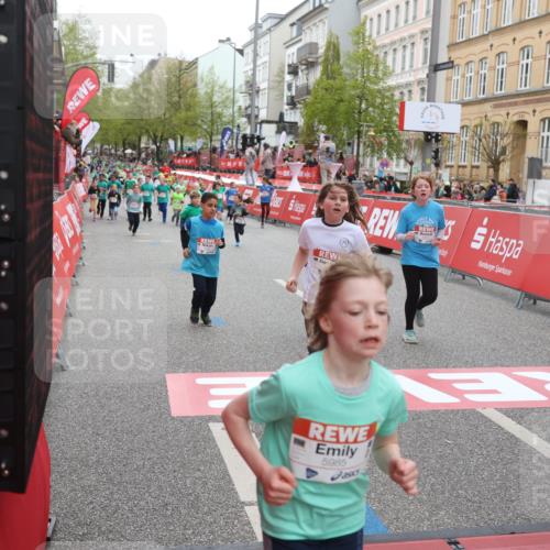 25.04.2026 - Das Zehntel Strokosch-Dieckow http://msf.ph/oto/9631378 25.04.2026 11:04:04 Ziel 5106, 5262, 5272, 5283, 5685, 5774, 5864, 5985, 6312, 6598, 6927, 6949, 7440, 7441, 7610 meine-sportfotos.de