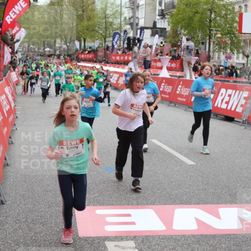 25.04.2026 - Das Zehntel Strokosch-Dieckow http://msf.ph/oto/9631398 25.04.2026 11:04:03 Ziel 5106, 5262, 5272, 5283, 5745, 5774, 5864, 5985, 6312, 6598, 6782, 6927, 6949, 7440, 7441, 7602, 7610, 7620, 7630, 7936 meine-sportfotos.de