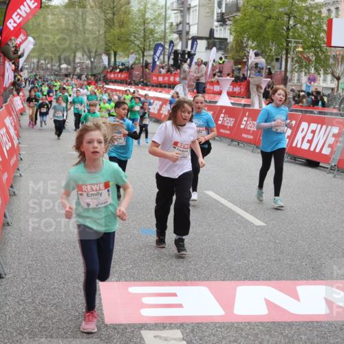 25.04.2026 - Das Zehntel Strokosch-Dieckow http://msf.ph/oto/9631400 25.04.2026 11:04:03 Ziel 5106, 5262, 5272, 5283, 5745, 5774, 5864, 5985, 6312, 6598, 6782, 6927, 6949, 7440, 7441, 7602, 7610, 7620, 7630, 7936 meine-sportfotos.de