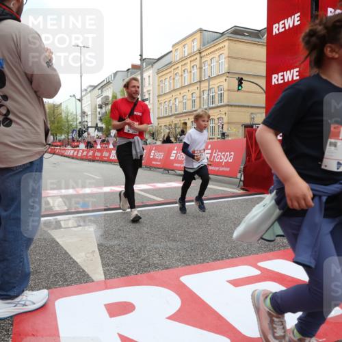 25.04.2026 - Das Zehntel Strokosch-Dieckow http://msf.ph/oto/9631406 25.04.2026 09:05:03 Ziel 1793, 1835, 1860, 2397, 2578, 2842, 2996, 3451, 3459, 3880 meine-sportfotos.de