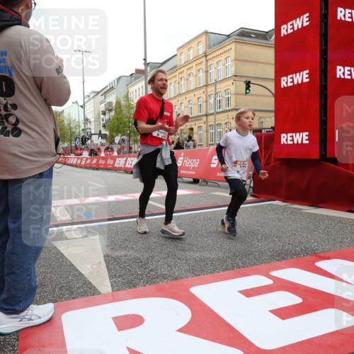 25.04.2026 - Das Zehntel Strokosch-Dieckow http://msf.ph/oto/9631408 25.04.2026 09:05:04 Ziel 1793, 1835, 1860, 2386, 2397, 2440, 2578, 2588, 2842, 2996, 3451, 3459, 3880 meine-sportfotos.de