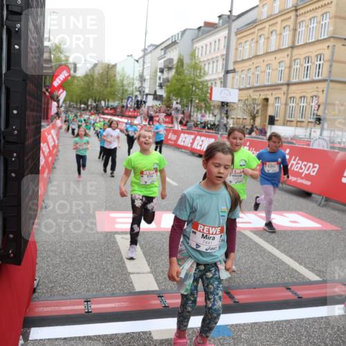 25.04.2026 - Das Zehntel Strokosch-Dieckow http://msf.ph/oto/9631409 25.04.2026 11:04:02 Ziel 5106, 5262, 5272, 5283, 5745, 5774, 5864, 5985, 6312, 6598, 6780, 6782, 6976, 7440, 7441, 7602, 7610, 7620, 7630, 7936 meine-sportfotos.de