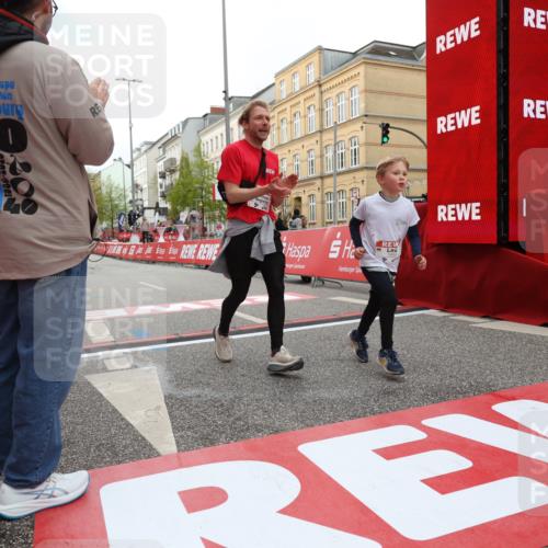 25.04.2026 - Das Zehntel Strokosch-Dieckow http://msf.ph/oto/9631410 25.04.2026 09:05:04 Ziel 1793, 1835, 1860, 2386, 2397, 2440, 2578, 2588, 2842, 2996, 3451, 3459, 3880 meine-sportfotos.de