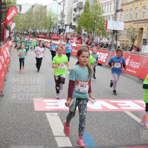 25.04.2026 - Das Zehntel Strokosch-Dieckow http://msf.ph/oto/9631420 25.04.2026 11:04:01 Ziel 5262, 5272, 5283, 5468, 5520, 5745, 5774, 5864, 5865, 5985, 6312, 6598, 6780, 6782, 6976, 7440, 7441, 7602, 7610, 7620, 7630, 7936 meine-sportfotos.de