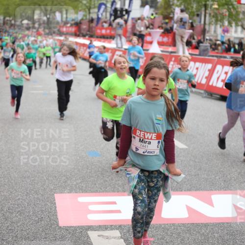 25.04.2026 - Das Zehntel Strokosch-Dieckow http://msf.ph/oto/9631427 25.04.2026 11:04:01 Ziel 5262, 5272, 5283, 5468, 5520, 5745, 5774, 5864, 5865, 5985, 6312, 6598, 6780, 6782, 6976, 7440, 7441, 7602, 7610, 7620, 7630, 7936 meine-sportfotos.de