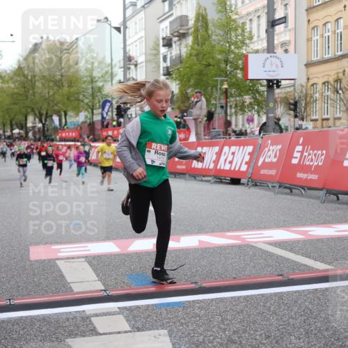 25.04.2026 - Das Zehntel Strokosch-Dieckow http://msf.ph/oto/9631428 25.04.2026 09:07:10 Ziel 1227, 1235, 1973, 2677, 2687, 2973, 2985, 3771, 3781 meine-sportfotos.de