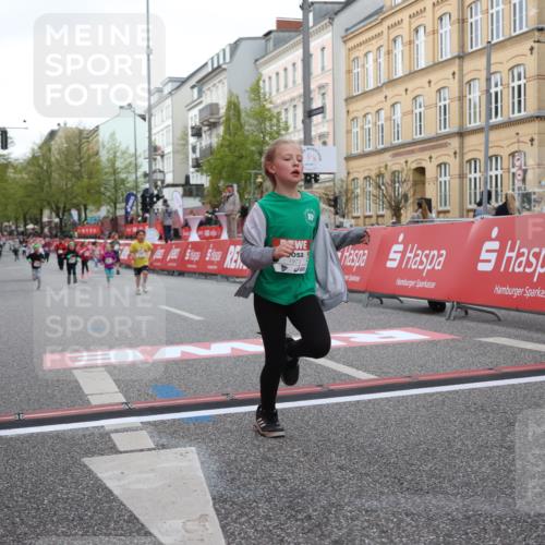 25.04.2026 - Das Zehntel Strokosch-Dieckow http://msf.ph/oto/9631432 25.04.2026 09:07:10 Ziel 1227, 1235, 1973, 2677, 2687, 2973, 2985, 3771, 3781 meine-sportfotos.de