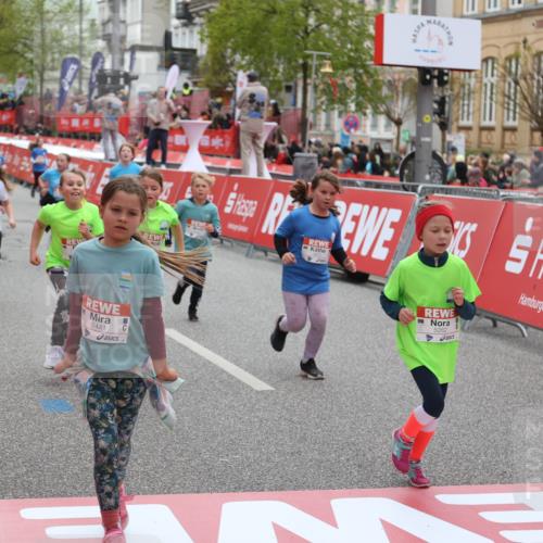 25.04.2026 - Das Zehntel Strokosch-Dieckow http://msf.ph/oto/9631434 25.04.2026 11:04:00 Ziel 5231, 5262, 5272, 5283, 5468, 5520, 5745, 5774, 5864, 5865, 6291, 6312, 6598, 6780, 6782, 6976, 7440, 7441, 7602, 7610, 7620, 7630, 7936 meine-sportfotos.de
