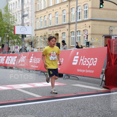 25.04.2026 - Das Zehntel Strokosch-Dieckow http://msf.ph/oto/9631438 25.04.2026 09:07:14 Ziel 1227, 1235, 1321, 1524, 1973, 2054, 2060, 2180, 3732, 3771, 3781 meine-sportfotos.de