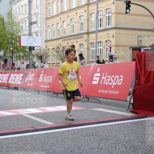 25.04.2026 - Das Zehntel Strokosch-Dieckow http://msf.ph/oto/9631440 25.04.2026 09:07:14 Ziel 1227, 1235, 1321, 1524, 1973, 2054, 2060, 2180, 3732, 3771, 3781 meine-sportfotos.de