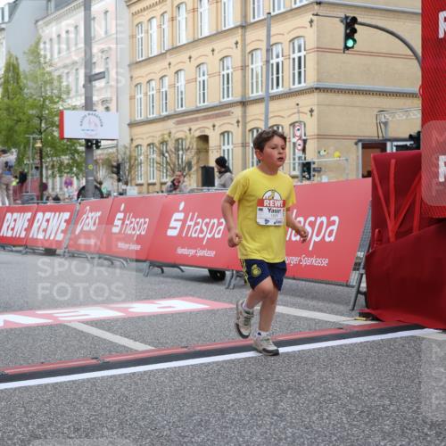 25.04.2026 - Das Zehntel Strokosch-Dieckow http://msf.ph/oto/9631441 25.04.2026 09:07:14 Ziel 1227, 1235, 1321, 1524, 1973, 2054, 2060, 2180, 3732, 3771, 3781 meine-sportfotos.de
