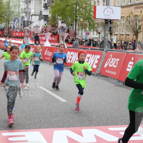 25.04.2026 - Das Zehntel Strokosch-Dieckow http://msf.ph/oto/9631443 25.04.2026 11:04:00 Ziel 5231, 5262, 5272, 5283, 5468, 5520, 5745, 5774, 5864, 5865, 6291, 6312, 6598, 6780, 6782, 6976, 7440, 7441, 7602, 7610, 7620, 7630, 7936 meine-sportfotos.de