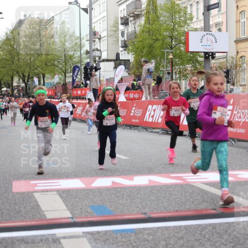 25.04.2026 - Das Zehntel Strokosch-Dieckow http://msf.ph/oto/9631449 25.04.2026 09:07:15 Ziel 1227, 1235, 1321, 1524, 1973, 2054, 2060, 2180, 2924, 3732, 3771, 3781 meine-sportfotos.de