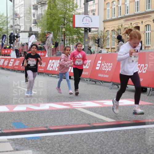 25.04.2026 - Das Zehntel Strokosch-Dieckow http://msf.ph/oto/9631452 25.04.2026 09:07:20 Ziel 1079, 1321, 1524, 2180, 2202, 2924, 2930, 3732, 3742, 3753, 3779, 3864 meine-sportfotos.de