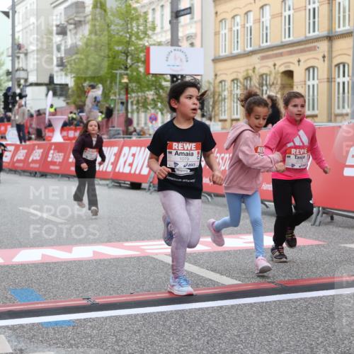 25.04.2026 - Das Zehntel Strokosch-Dieckow http://msf.ph/oto/9631462 25.04.2026 09:07:21 Ziel 1079, 1095, 1321, 2180, 2202, 2924, 2930, 3732, 3742, 3753, 3779, 3864 meine-sportfotos.de
