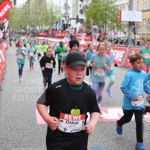25.04.2026 - Das Zehntel Strokosch-Dieckow http://msf.ph/oto/9631467 25.04.2026 11:03:56 Ziel 5046, 5231, 5468, 5520, 5745, 5774, 5865, 6150, 6291, 6485, 6570, 6598, 6780, 6782, 6812, 6976, 6994, 6995, 7000, 7025, 7538, 7602, 7620, 7630, 7934, 7936 meine-sportfotos.de