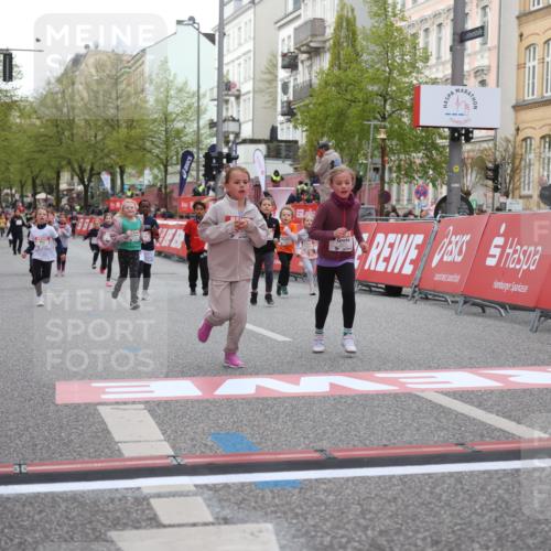 25.04.2026 - Das Zehntel Strokosch-Dieckow http://msf.ph/oto/9631470 25.04.2026 09:07:24 Ziel 1079, 1095, 2202, 2930, 3735, 3742, 3753, 3779, 3864, 3934, 3935 meine-sportfotos.de