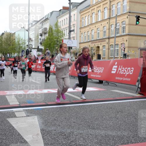 25.04.2026 - Das Zehntel Strokosch-Dieckow http://msf.ph/oto/9631472 25.04.2026 09:07:26 Ziel 1079, 1095, 1258, 1375, 2202, 2930, 3735, 3753, 3779, 3791, 3864, 3889, 3934, 3935 meine-sportfotos.de