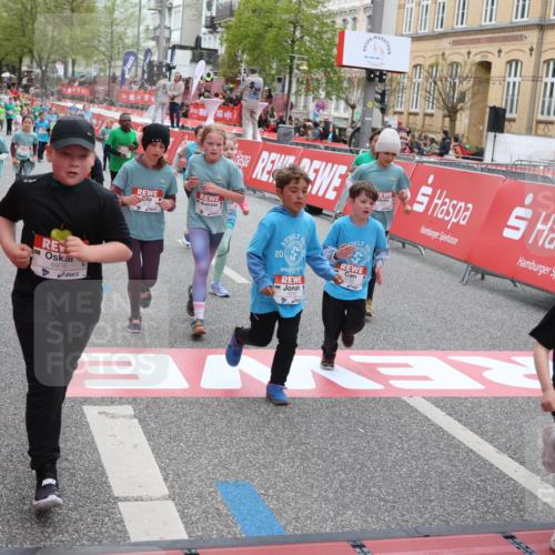 25.04.2026 - Das Zehntel Strokosch-Dieckow http://msf.ph/oto/9631478 25.04.2026 11:03:56 Ziel 5046, 5231, 5468, 5520, 5745, 5774, 5865, 6150, 6291, 6485, 6570, 6598, 6780, 6782, 6812, 6976, 6994, 6995, 7000, 7025, 7538, 7602, 7620, 7630, 7934, 7936 meine-sportfotos.de
