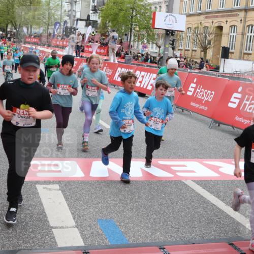 25.04.2026 - Das Zehntel Strokosch-Dieckow http://msf.ph/oto/9631481 25.04.2026 11:03:56 Ziel 5046, 5231, 5468, 5520, 5745, 5774, 5865, 6150, 6291, 6485, 6570, 6598, 6780, 6782, 6812, 6976, 6994, 6995, 7000, 7025, 7538, 7602, 7620, 7630, 7934, 7936 meine-sportfotos.de