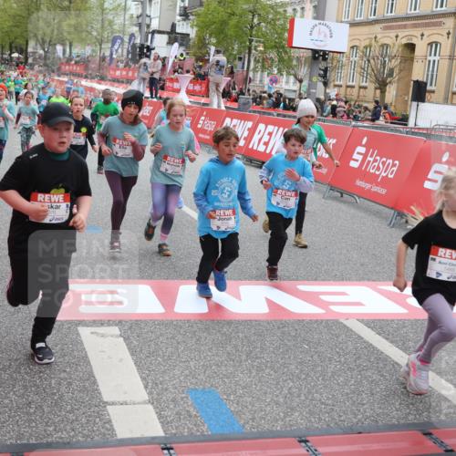 25.04.2026 - Das Zehntel Strokosch-Dieckow http://msf.ph/oto/9631483 25.04.2026 11:03:56 Ziel 5046, 5231, 5468, 5520, 5745, 5774, 5865, 6150, 6291, 6485, 6570, 6598, 6780, 6782, 6812, 6976, 6994, 6995, 7000, 7025, 7538, 7602, 7620, 7630, 7934, 7936 meine-sportfotos.de