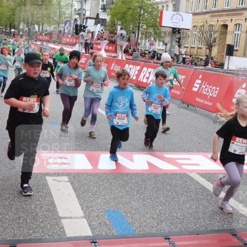 25.04.2026 - Das Zehntel Strokosch-Dieckow http://msf.ph/oto/9631486 25.04.2026 11:03:56 Ziel 5046, 5231, 5468, 5520, 5745, 5774, 5865, 6150, 6291, 6485, 6570, 6598, 6780, 6782, 6812, 6976, 6994, 6995, 7000, 7025, 7538, 7602, 7620, 7630, 7934, 7936 meine-sportfotos.de