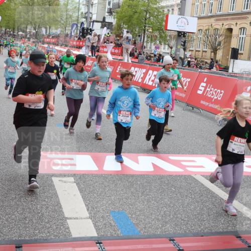 25.04.2026 - Das Zehntel Strokosch-Dieckow http://msf.ph/oto/9631489 25.04.2026 11:03:56 Ziel 5046, 5231, 5468, 5520, 5745, 5774, 5865, 6150, 6291, 6485, 6570, 6598, 6780, 6782, 6812, 6976, 6994, 6995, 7000, 7025, 7538, 7602, 7620, 7630, 7934, 7936 meine-sportfotos.de