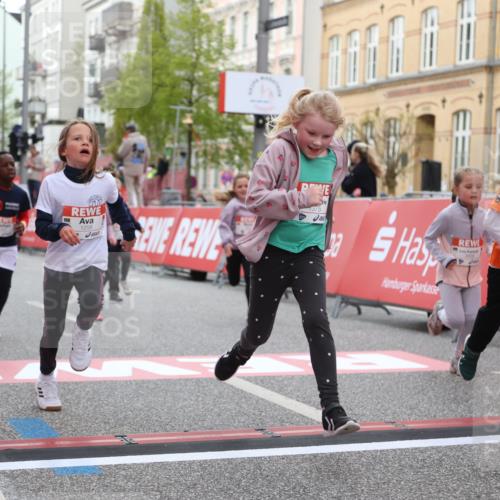 25.04.2026 - Das Zehntel Strokosch-Dieckow http://msf.ph/oto/9631490 25.04.2026 09:07:28 Ziel 1095, 1258, 1375, 1800, 3735, 3779, 3791, 3889, 3908, 3934, 3935 meine-sportfotos.de