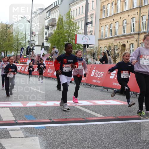 25.04.2026 - Das Zehntel Strokosch-Dieckow http://msf.ph/oto/9631503 25.04.2026 09:07:30 Ziel 1258, 1375, 1800, 1806, 2913, 3735, 3791, 3889, 3908, 3934, 3935 meine-sportfotos.de