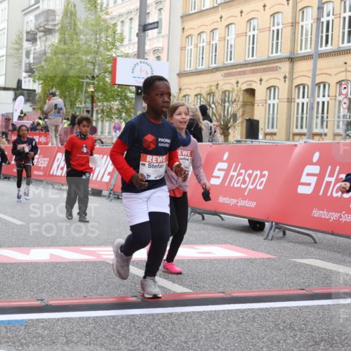 25.04.2026 - Das Zehntel Strokosch-Dieckow http://msf.ph/oto/9631507 25.04.2026 09:07:30 Ziel 1258, 1375, 1800, 1806, 2913, 3735, 3791, 3889, 3908, 3934, 3935 meine-sportfotos.de