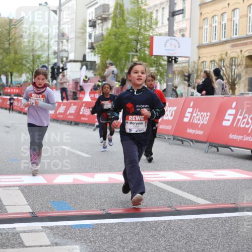 25.04.2026 - Das Zehntel Strokosch-Dieckow http://msf.ph/oto/9631510 25.04.2026 09:07:31 Ziel 1258, 1375, 1800, 1806, 2913, 3735, 3791, 3889, 3908, 3934, 3935 meine-sportfotos.de