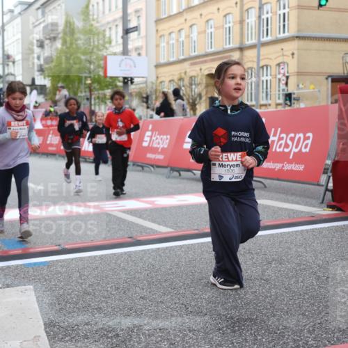 25.04.2026 - Das Zehntel Strokosch-Dieckow http://msf.ph/oto/9631514 25.04.2026 09:07:32 Ziel 1243, 1245, 1258, 1375, 1800, 1806, 2555, 2913, 3791, 3877, 3889, 3908, 3935, 3953 meine-sportfotos.de