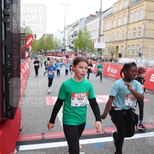 25.04.2026 - Das Zehntel Strokosch-Dieckow http://msf.ph/oto/9631518 25.04.2026 11:03:53 Ziel 5046, 5224, 5225, 5231, 5468, 5520, 5865, 5888, 6150, 6268, 6291, 6485, 6570, 6812, 6994, 6995, 7000, 7025, 7538, 7934 meine-sportfotos.de