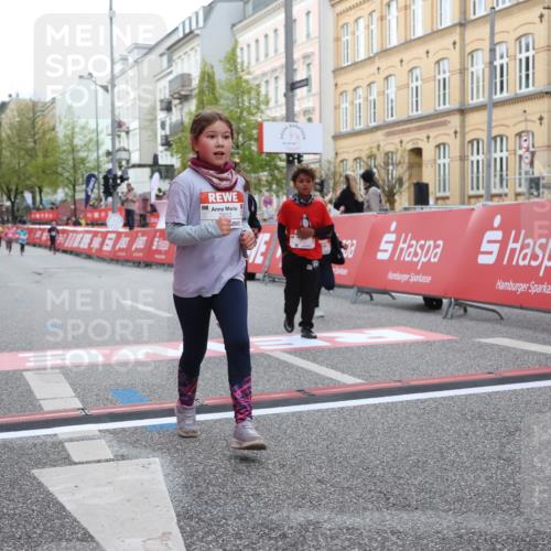 25.04.2026 - Das Zehntel Strokosch-Dieckow http://msf.ph/oto/9631519 25.04.2026 09:07:33 Ziel 1243, 1245, 1258, 1375, 1800, 1806, 2555, 2913, 3785, 3791, 3877, 3889, 3908, 3953 meine-sportfotos.de