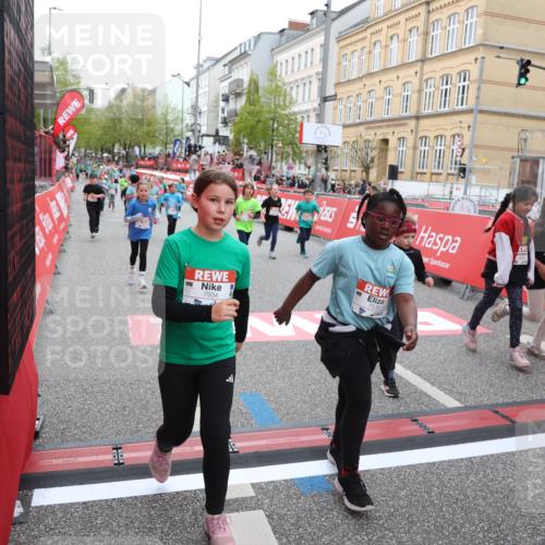 25.04.2026 - Das Zehntel Strokosch-Dieckow http://msf.ph/oto/9631525 25.04.2026 11:03:53 Ziel 5046, 5224, 5225, 5231, 5468, 5520, 5865, 5888, 6150, 6268, 6291, 6485, 6570, 6812, 6994, 6995, 7000, 7025, 7538, 7934 meine-sportfotos.de