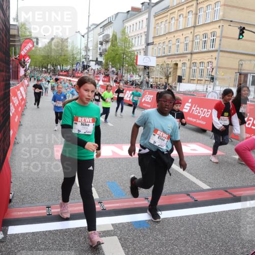 25.04.2026 - Das Zehntel Strokosch-Dieckow http://msf.ph/oto/9631530 25.04.2026 11:03:52 Ziel 5046, 5214, 5224, 5225, 5231, 5888, 6150, 6268, 6291, 6485, 6570, 6812, 6994, 6995, 7000, 7025, 7347, 7538, 7874, 7934 meine-sportfotos.de