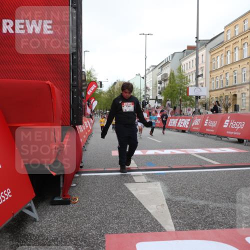 25.04.2026 - Das Zehntel Strokosch-Dieckow http://msf.ph/oto/9631541 25.04.2026 09:07:42 Ziel 1498, 2614 meine-sportfotos.de