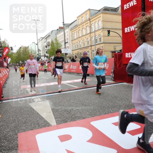 25.04.2026 - Das Zehntel Strokosch-Dieckow http://msf.ph/oto/9631546 25.04.2026 09:07:46 Ziel 1272, 1498, 1954, 1976, 1977, 2272, 2287, 2614, 3761, 3775 meine-sportfotos.de