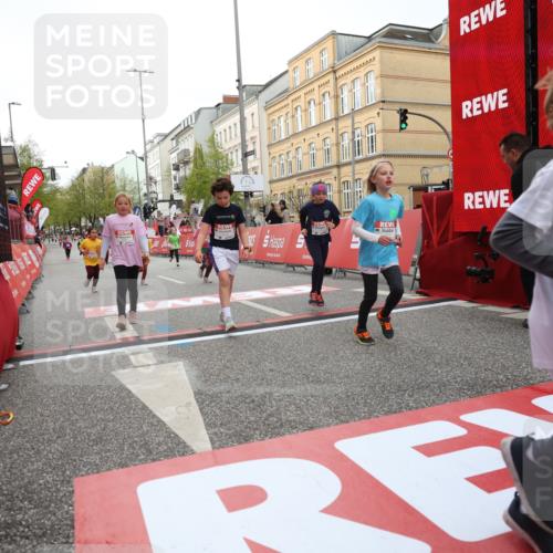 25.04.2026 - Das Zehntel Strokosch-Dieckow http://msf.ph/oto/9631548 25.04.2026 09:07:46 Ziel 1272, 1498, 1954, 1976, 1977, 2272, 2287, 2614, 3761, 3775 meine-sportfotos.de