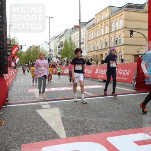 25.04.2026 - Das Zehntel Strokosch-Dieckow http://msf.ph/oto/9631549 25.04.2026 09:07:46 Ziel 1272, 1498, 1954, 1976, 1977, 2272, 2287, 2614, 3761, 3775 meine-sportfotos.de
