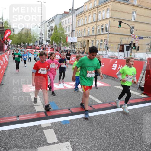 25.04.2026 - Das Zehntel Strokosch-Dieckow http://msf.ph/oto/9631558 25.04.2026 11:03:50 Ziel 5046, 5214, 5224, 5225, 5888, 5895, 6150, 6268, 6485, 6570, 6812, 6817, 6849, 6994, 7000, 7025, 7347, 7538, 7874, 7934 meine-sportfotos.de